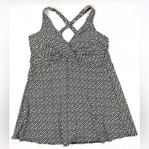 Lands End Womens One Piece Swim Dress Size 16W Black White Floral Modest Skirt
